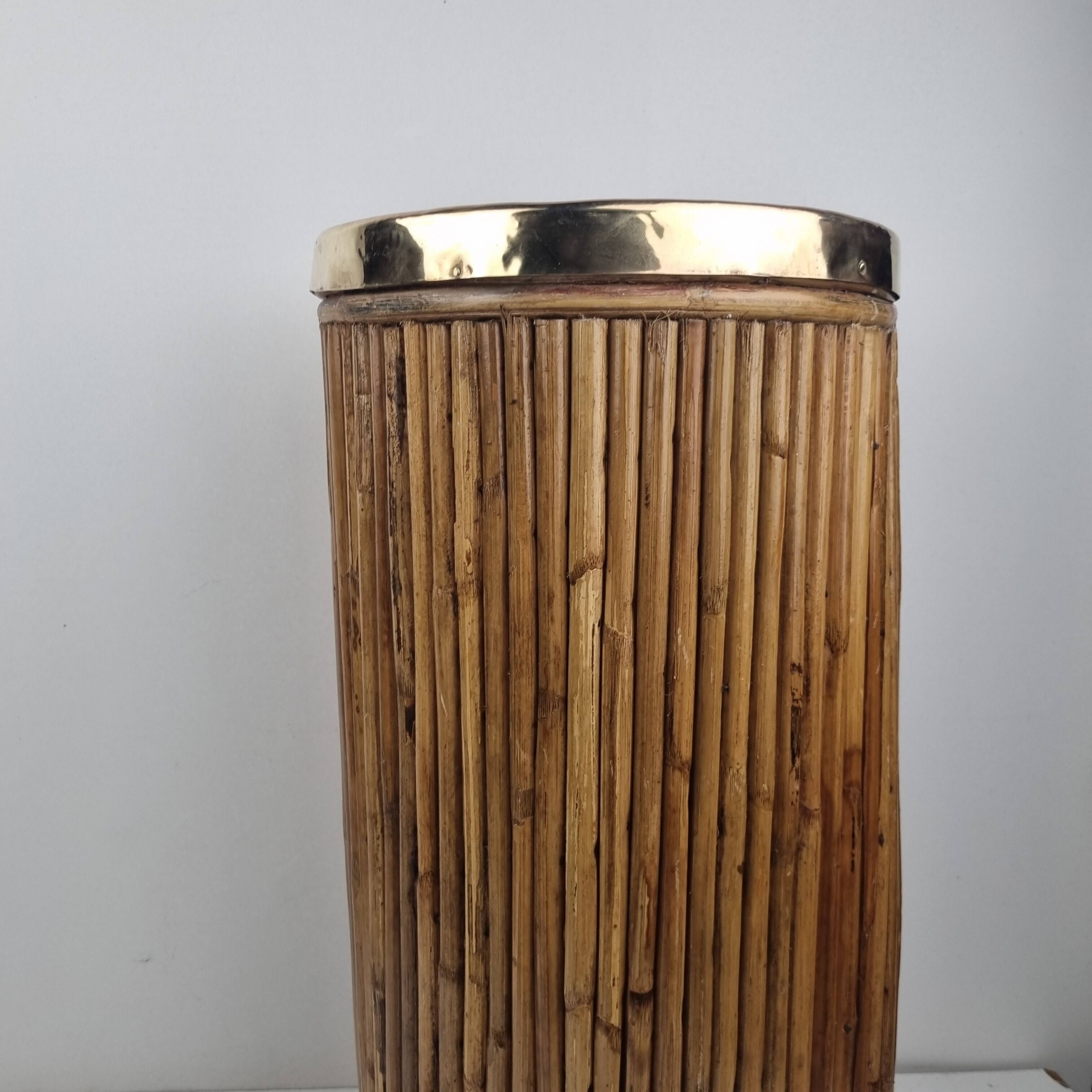 Umbrella stand, basket