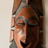 3 masques africains en bois sculpté