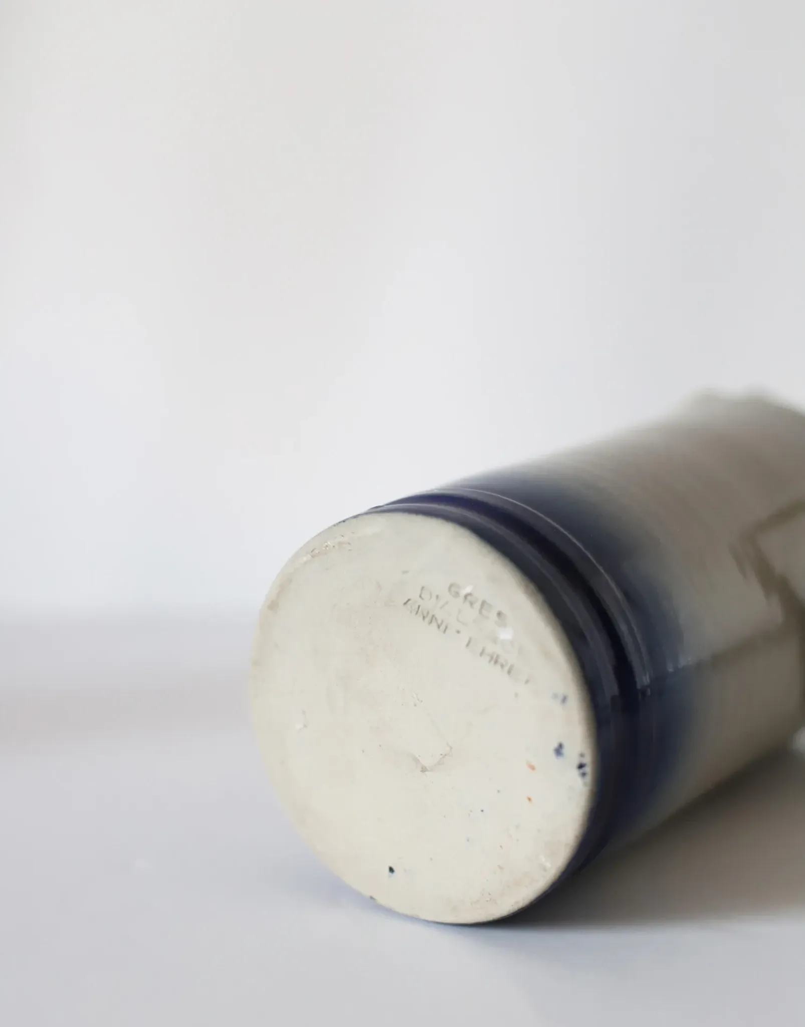 Vintage table lamp Hautlalampe: blue Alsace stone base and pleated Vichy shade.