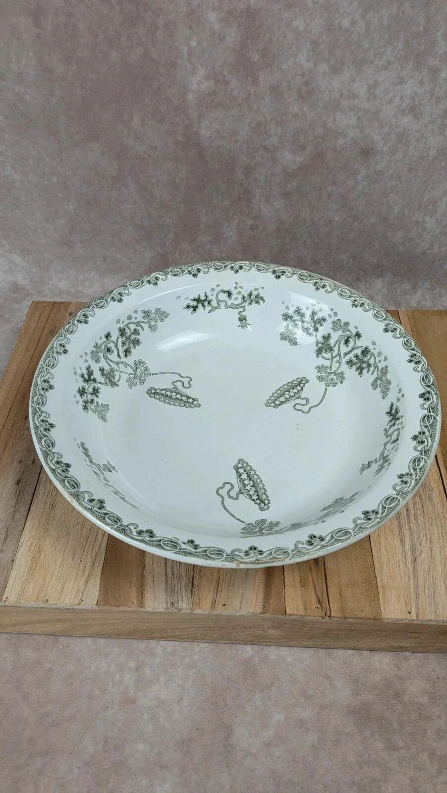 Antique shallow dish Saint-Amand – Ironstone – Modern Style model