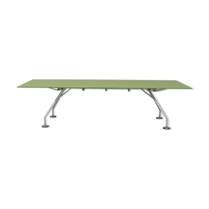 Table en verre vert 'Nomos' de