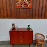 Vintage tapered leg chest of drawers