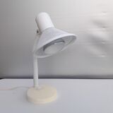 Lampe bureau vintage Massive en tôle perforée laquée blanc 1980