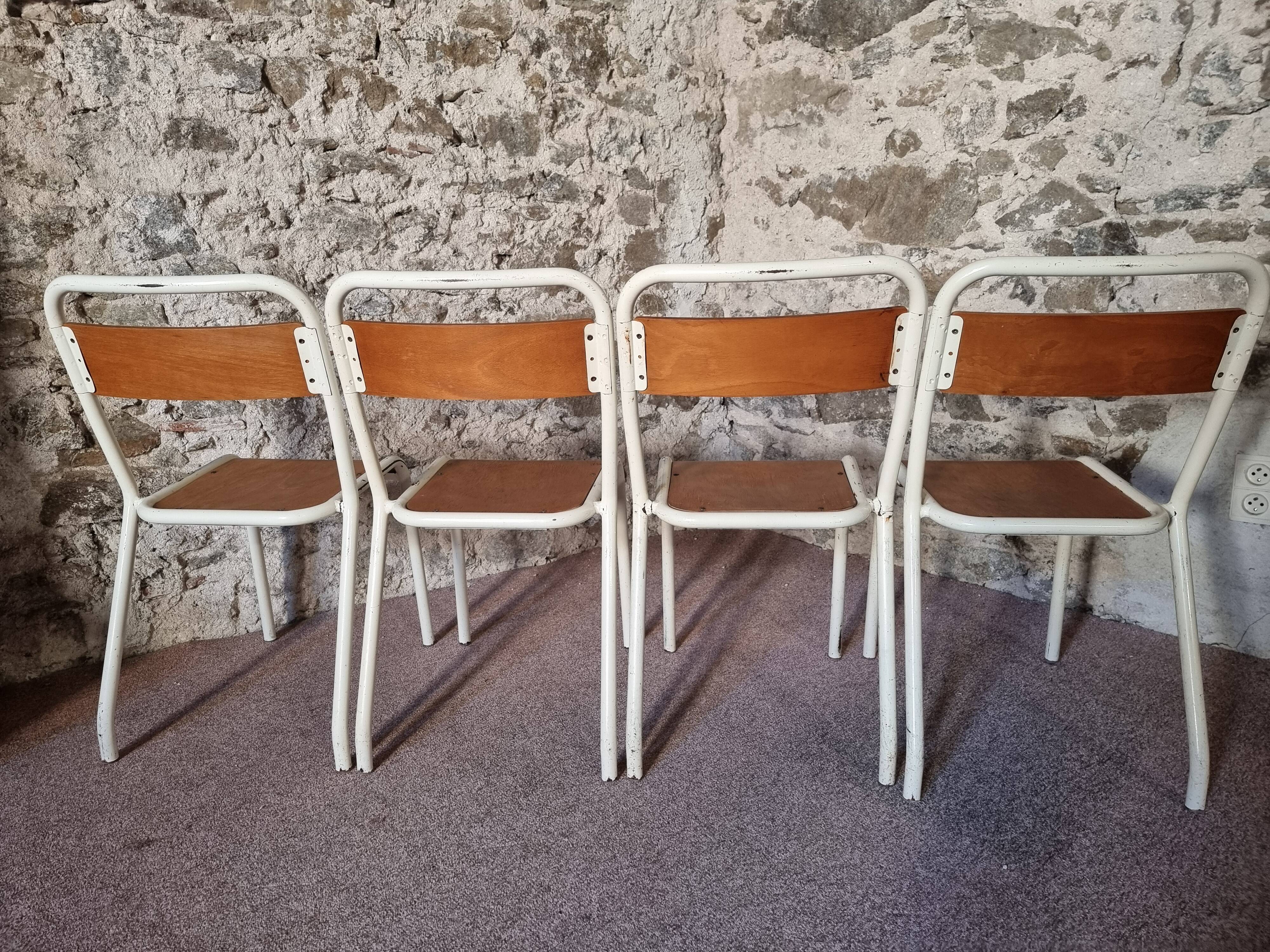 Set of 4 vintage French school chairs – Stackable chairs – 1920s