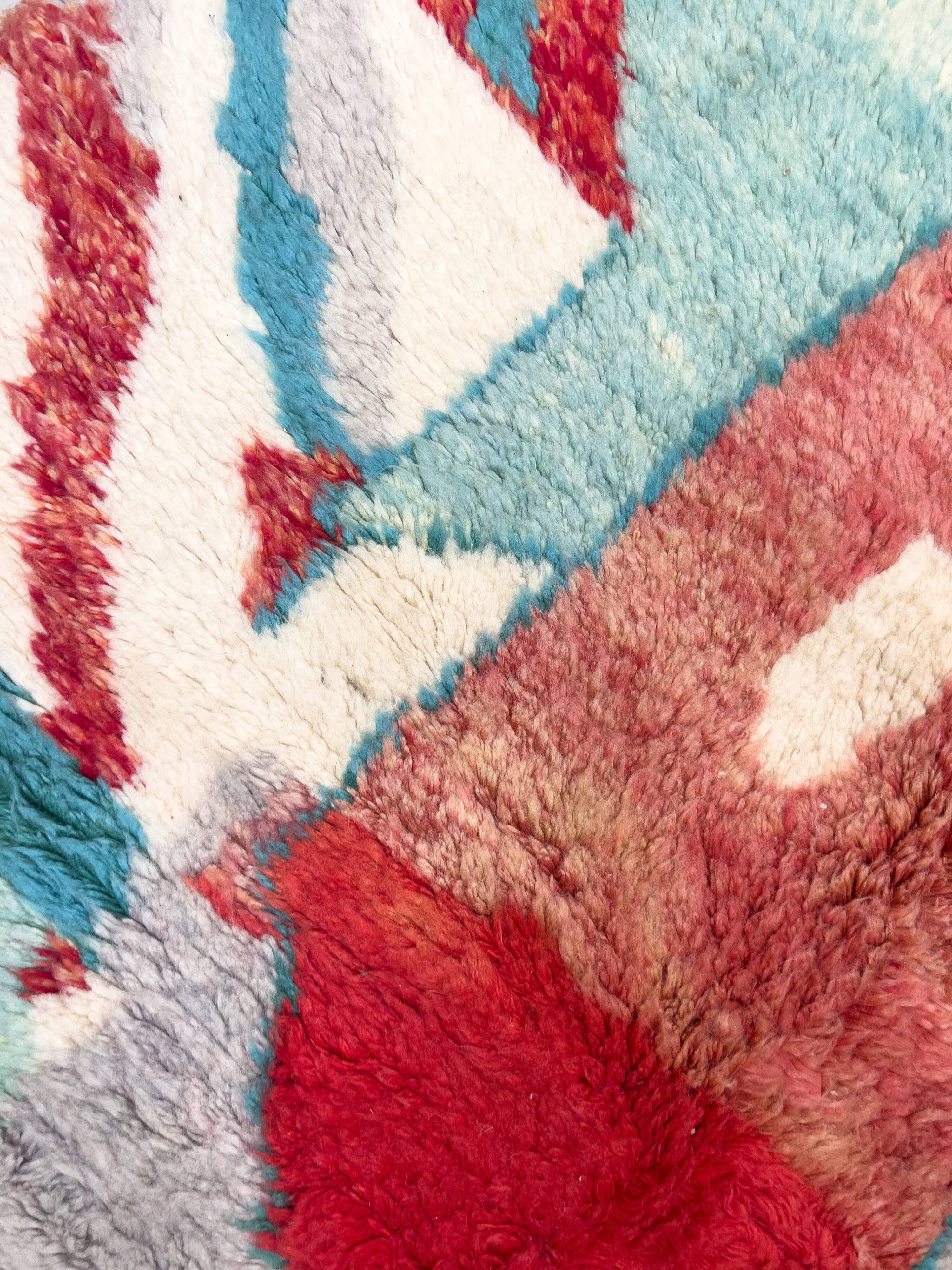 Colorful Beni Ouarain Berber rug, 2.50 x 1.66 m