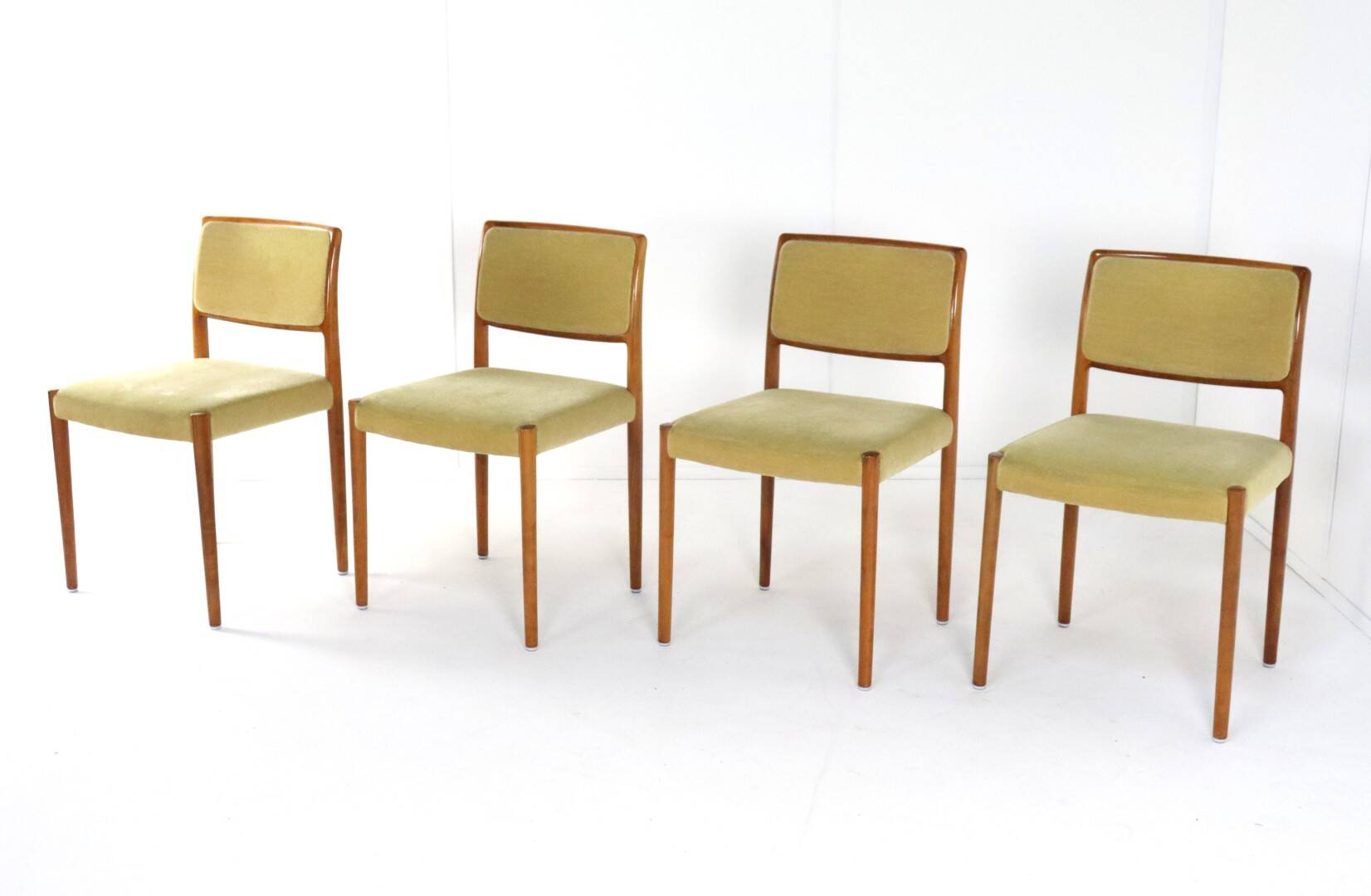 Set of 4 Niels O Möller model 80 chairs vintage danish design