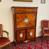 Writing desk of Louis XVI period in marquetry circa 1780