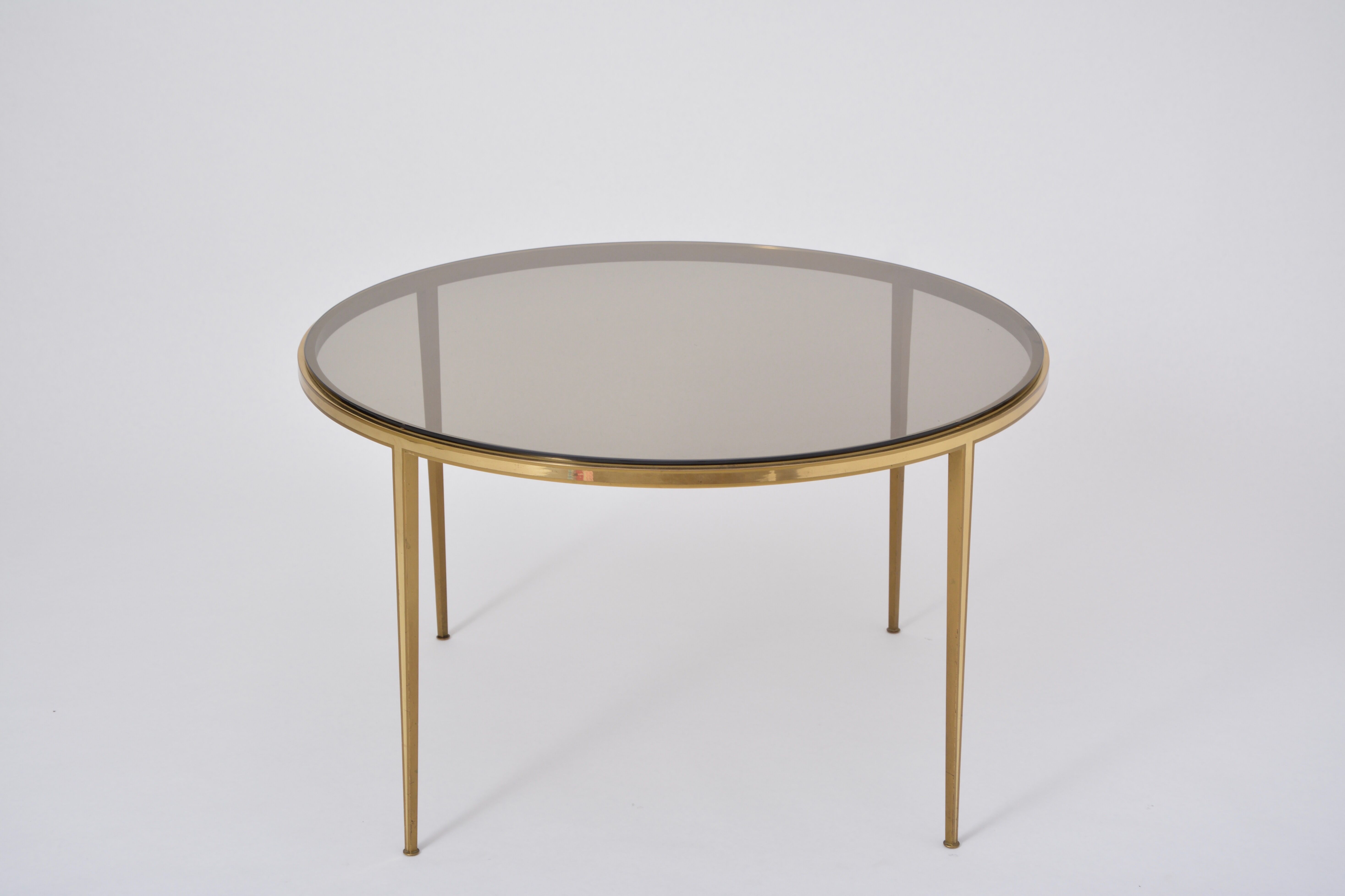 Golden circular Mid-Century Modern Brass coffee table by Vereinigte Werkstätten