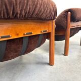 Set of mid-century lounge chairs in oak and teddy