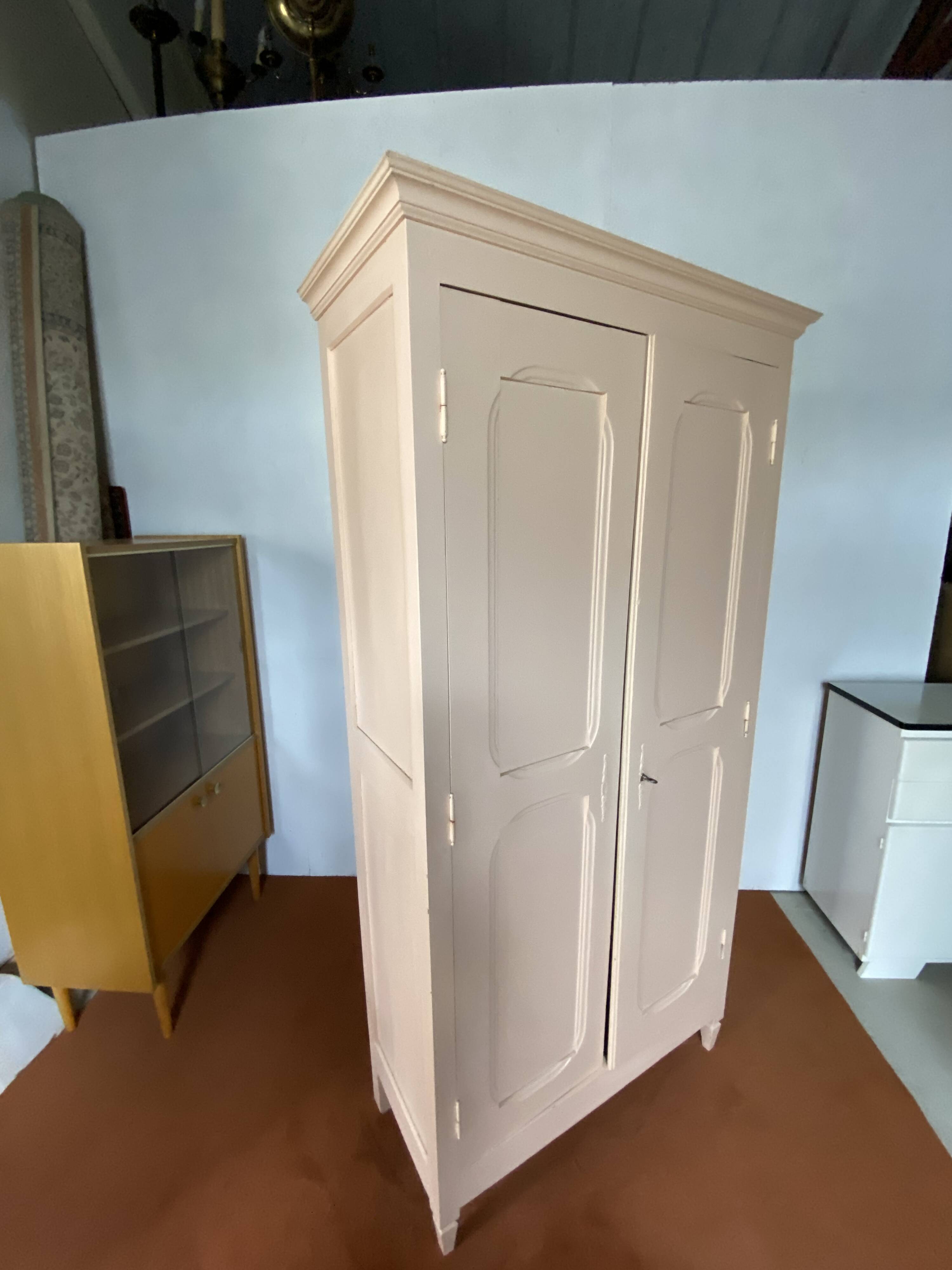 vintage Parisian wardrobe