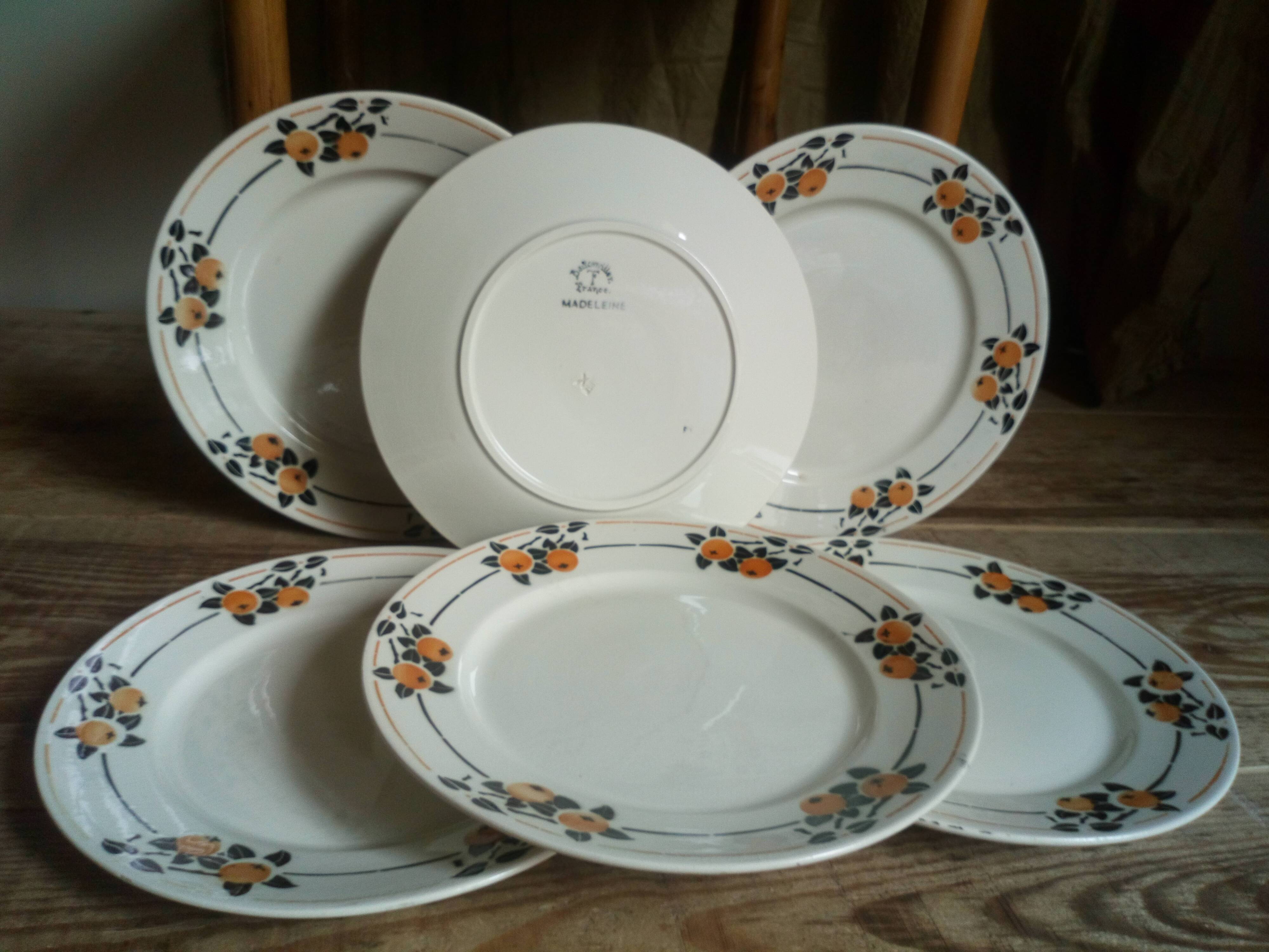 Six Art Deco plates from Badonviller service "Madeleine"