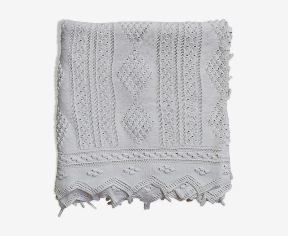 Couvre lit blanc au crochet