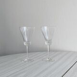 Deux verres à liqueur en cristal ciselé