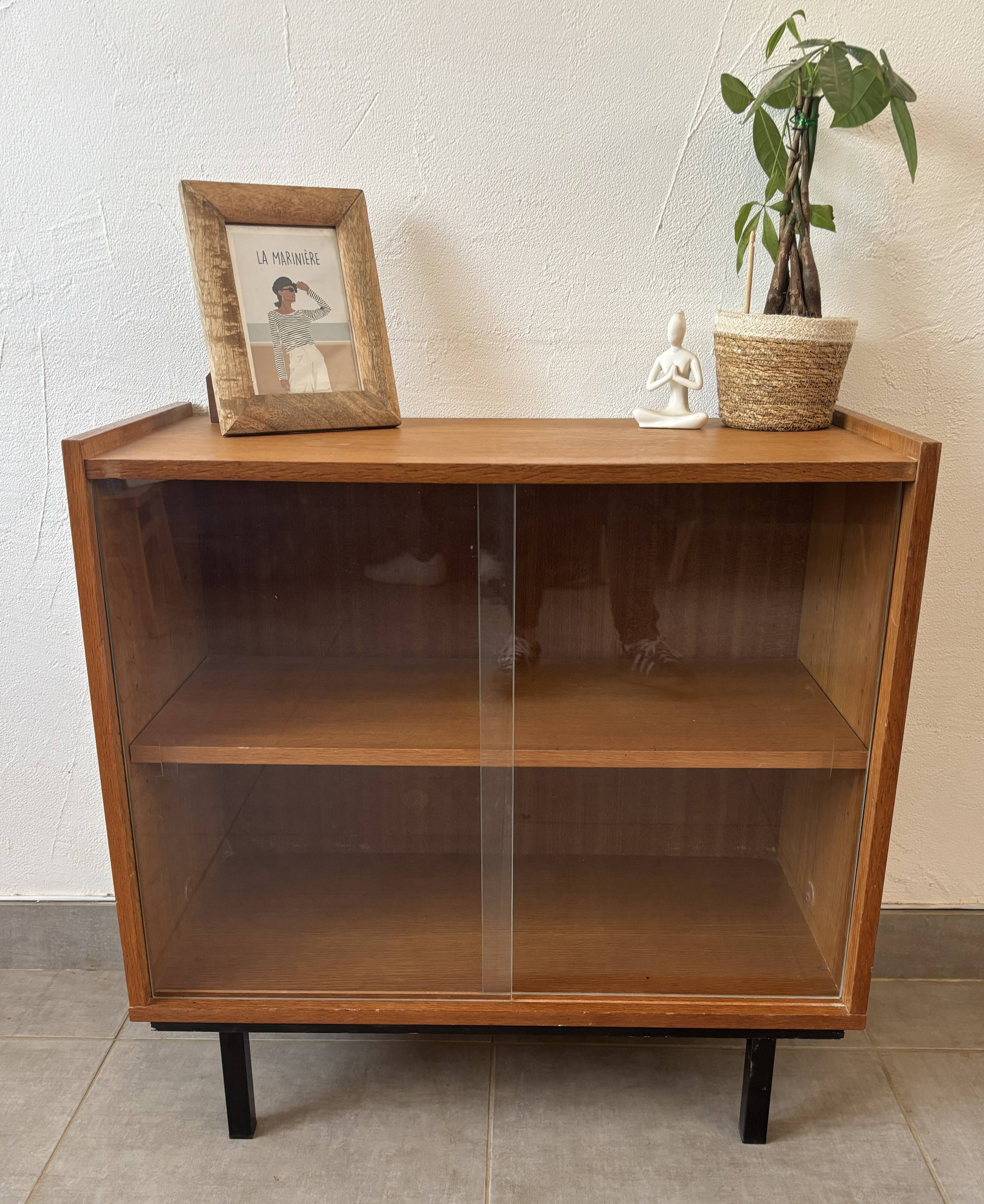 Vintage oak display cabinet from the 1960s.