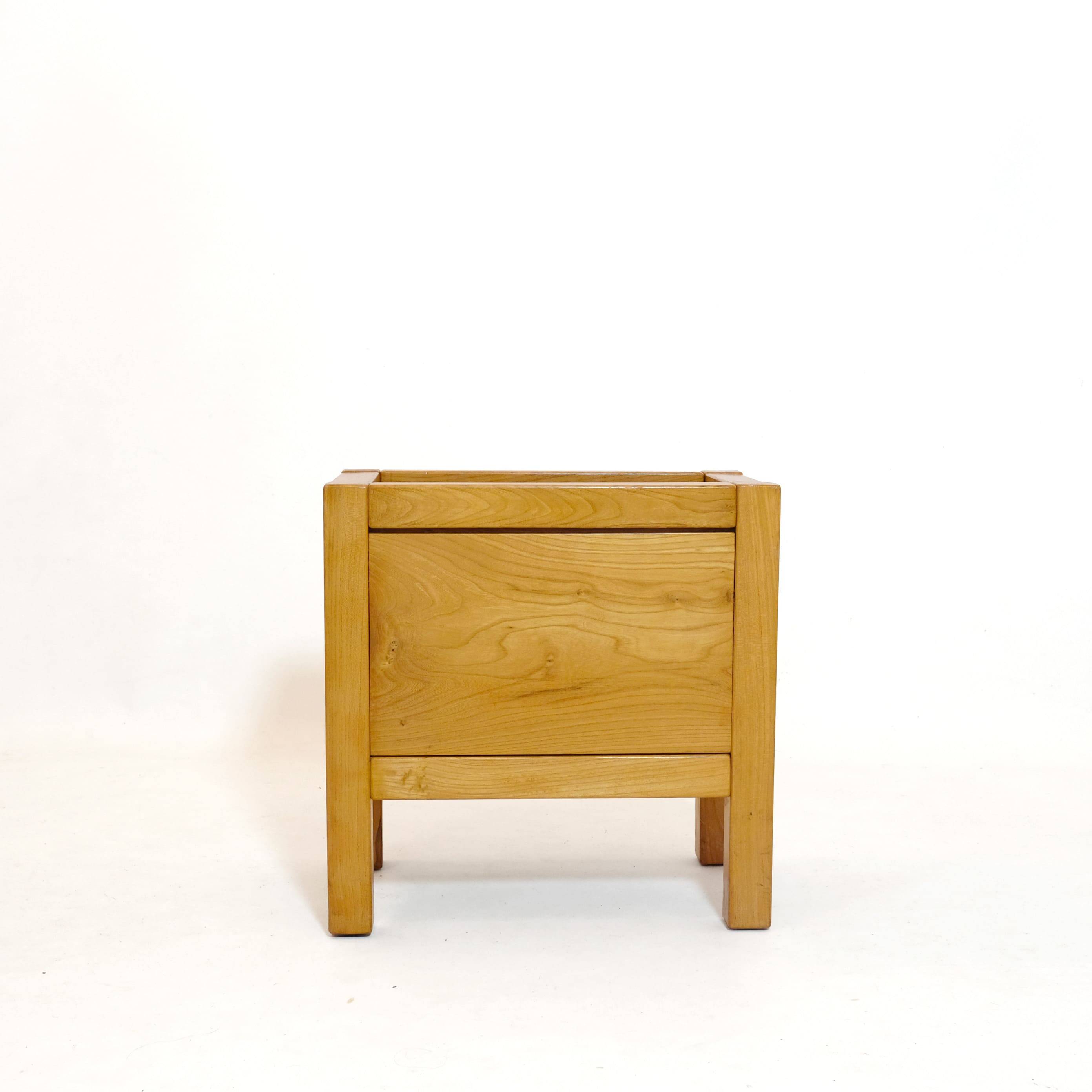 Solid wood planter from the 1970s-1980s.