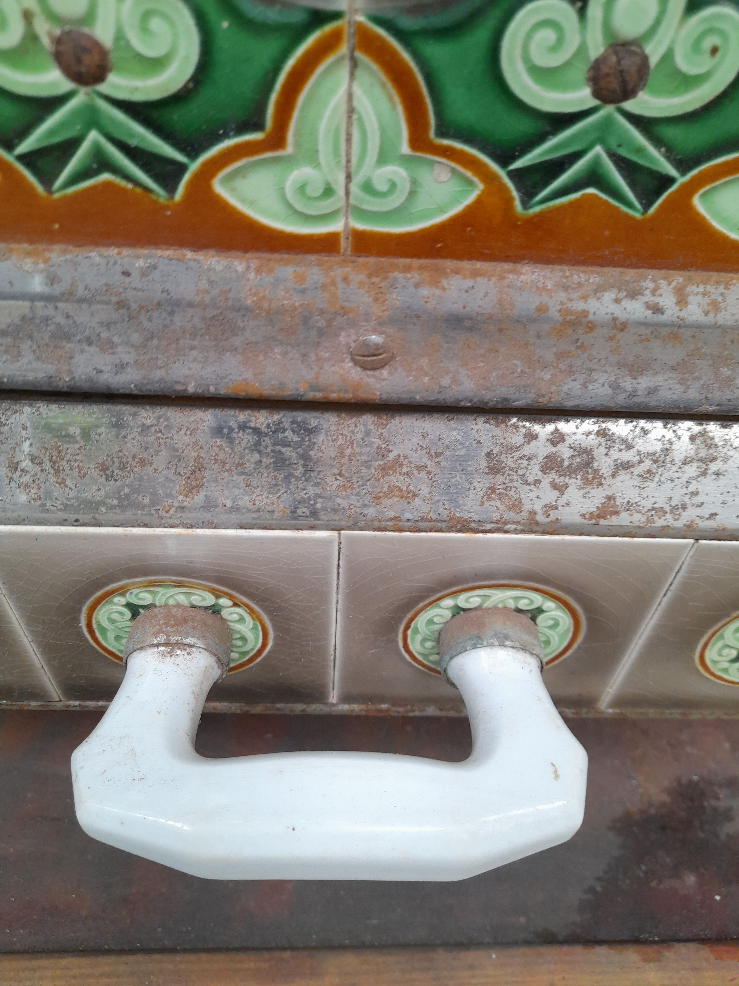 Cook old tile faience metal structure