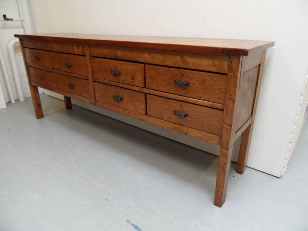 Industrial workshop cabinet