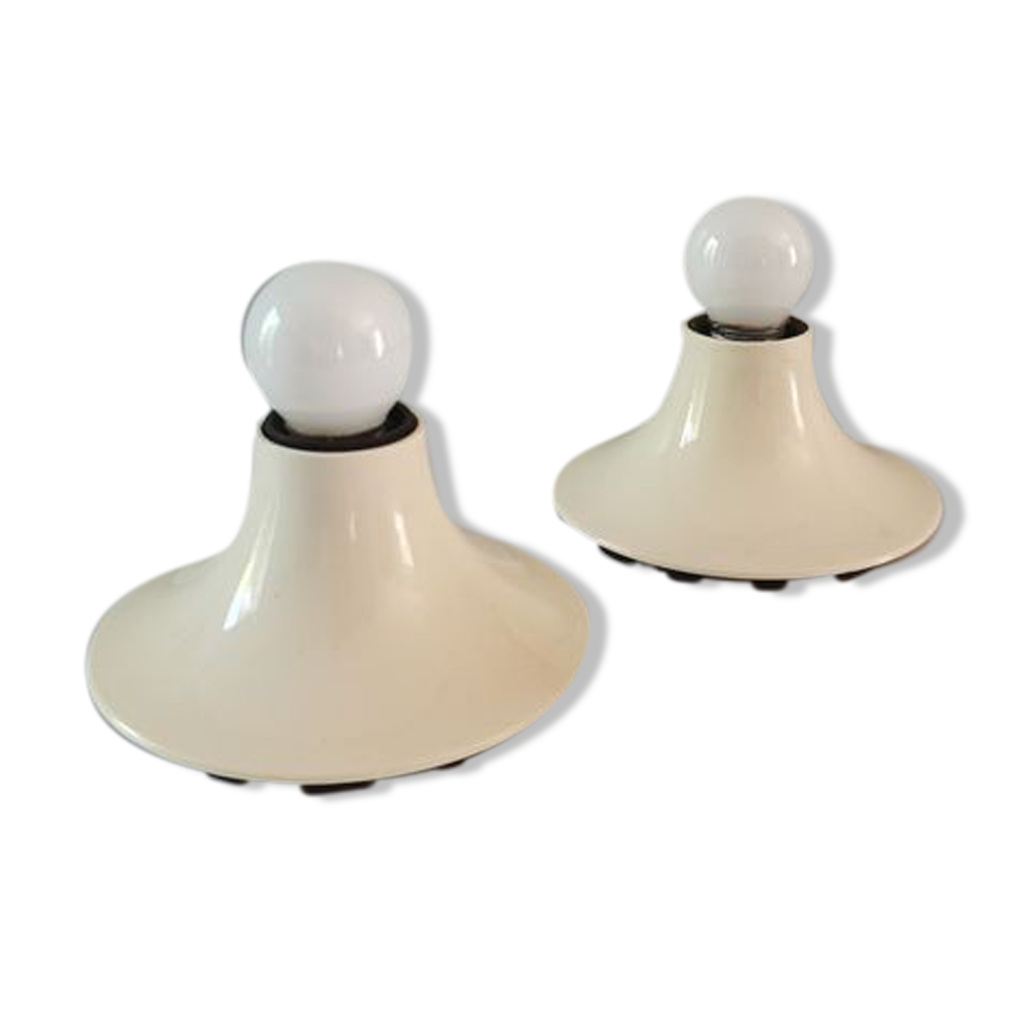 Pair of wall lamps Artemide "Teti" Vico Magistretti