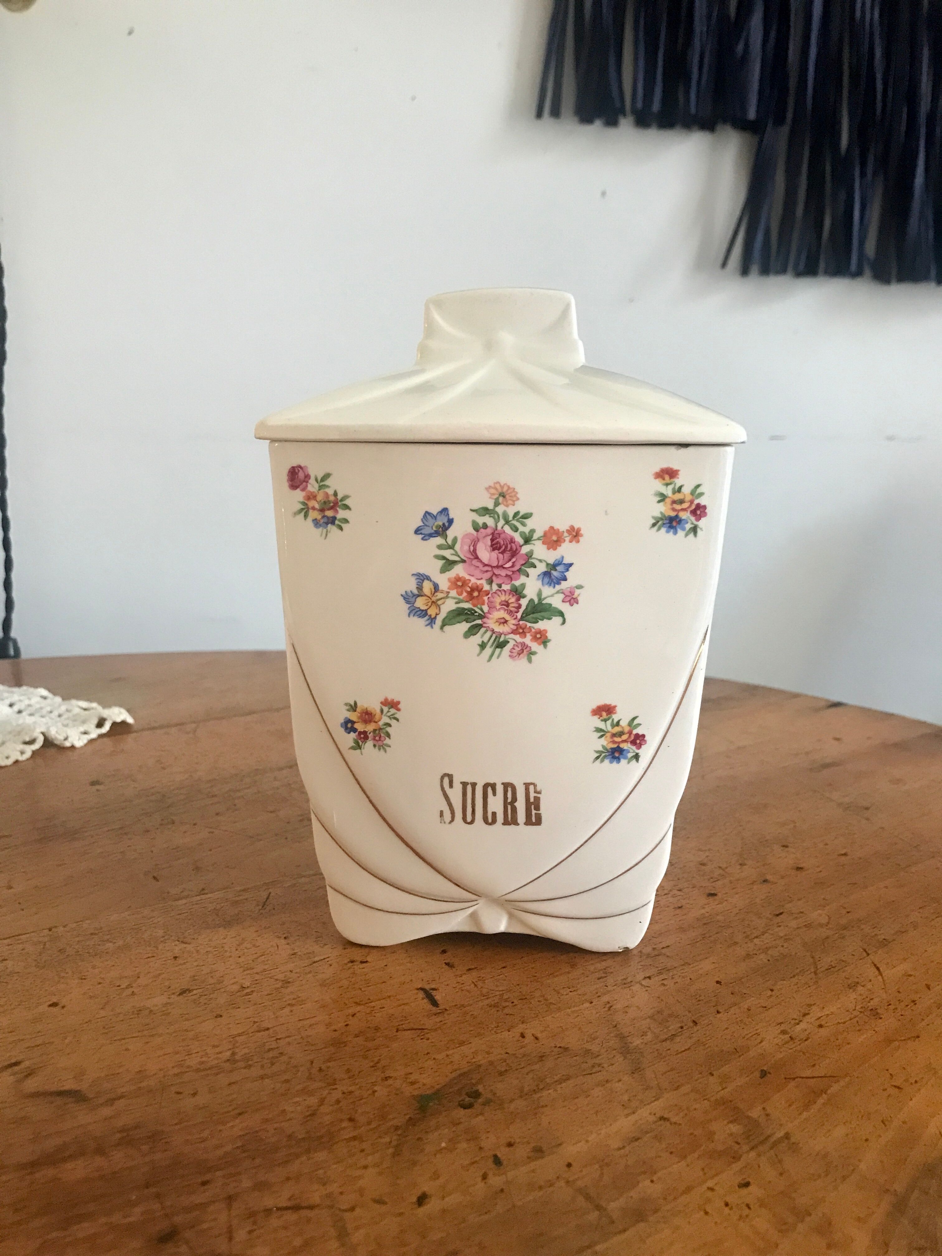 Pot "sucre" flowers and gilding