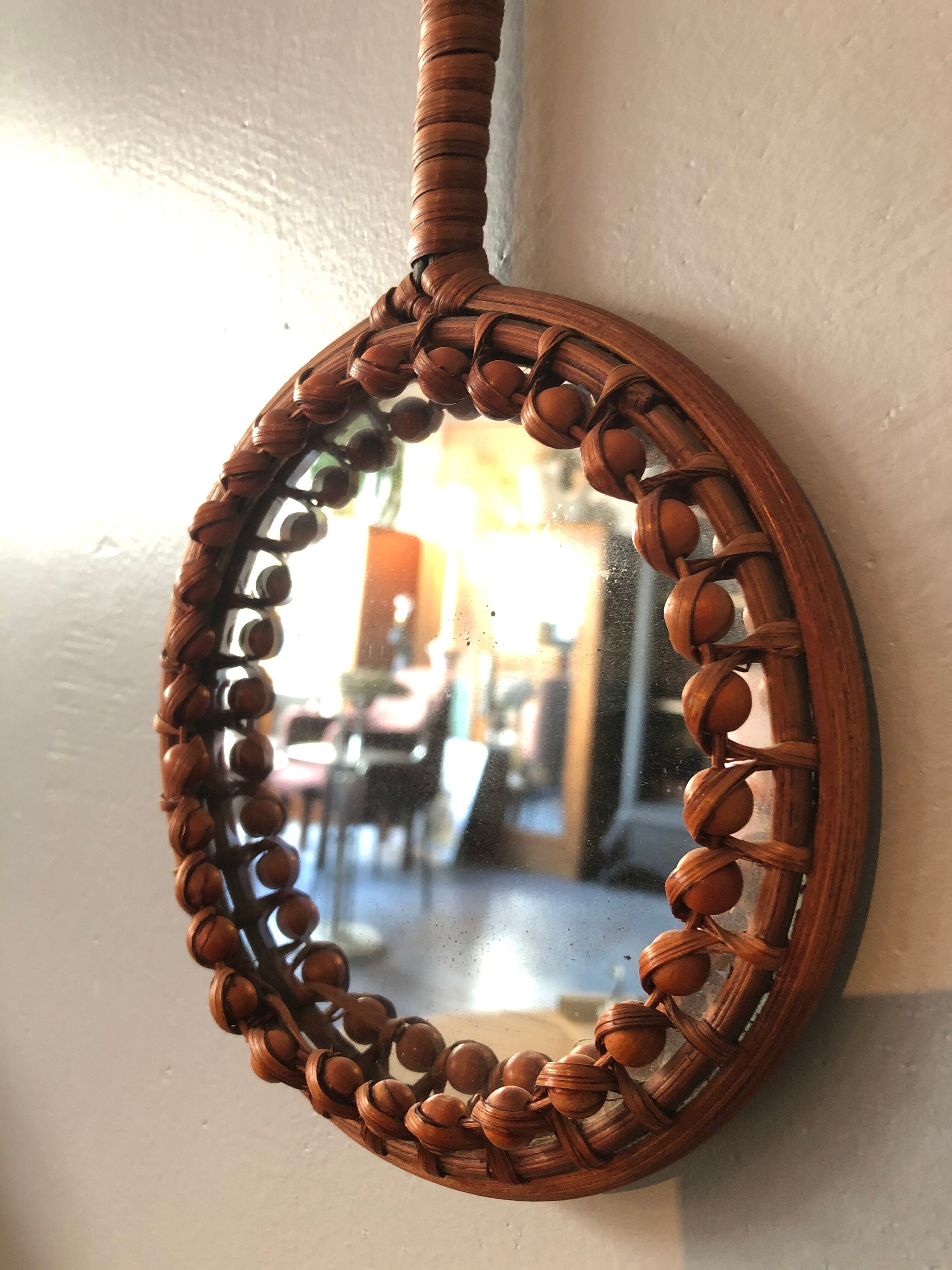 Vintage rattan mirror 16cm