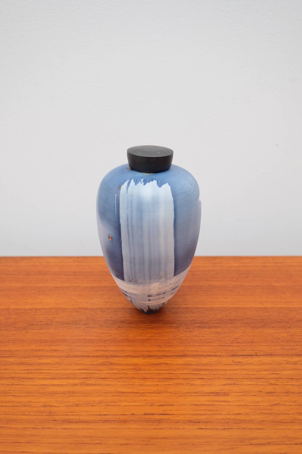 Ceramic pot by anima roos