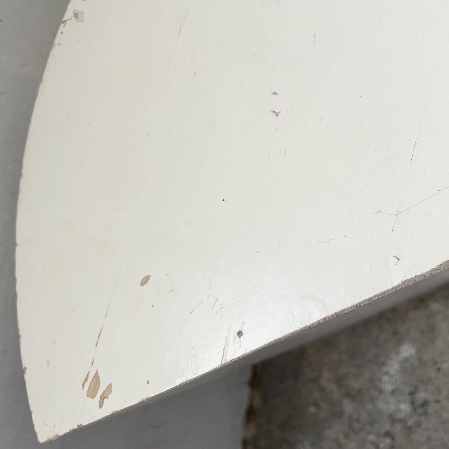 Corner kitchen shelves