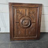 Ancienne porte en bois sculpté