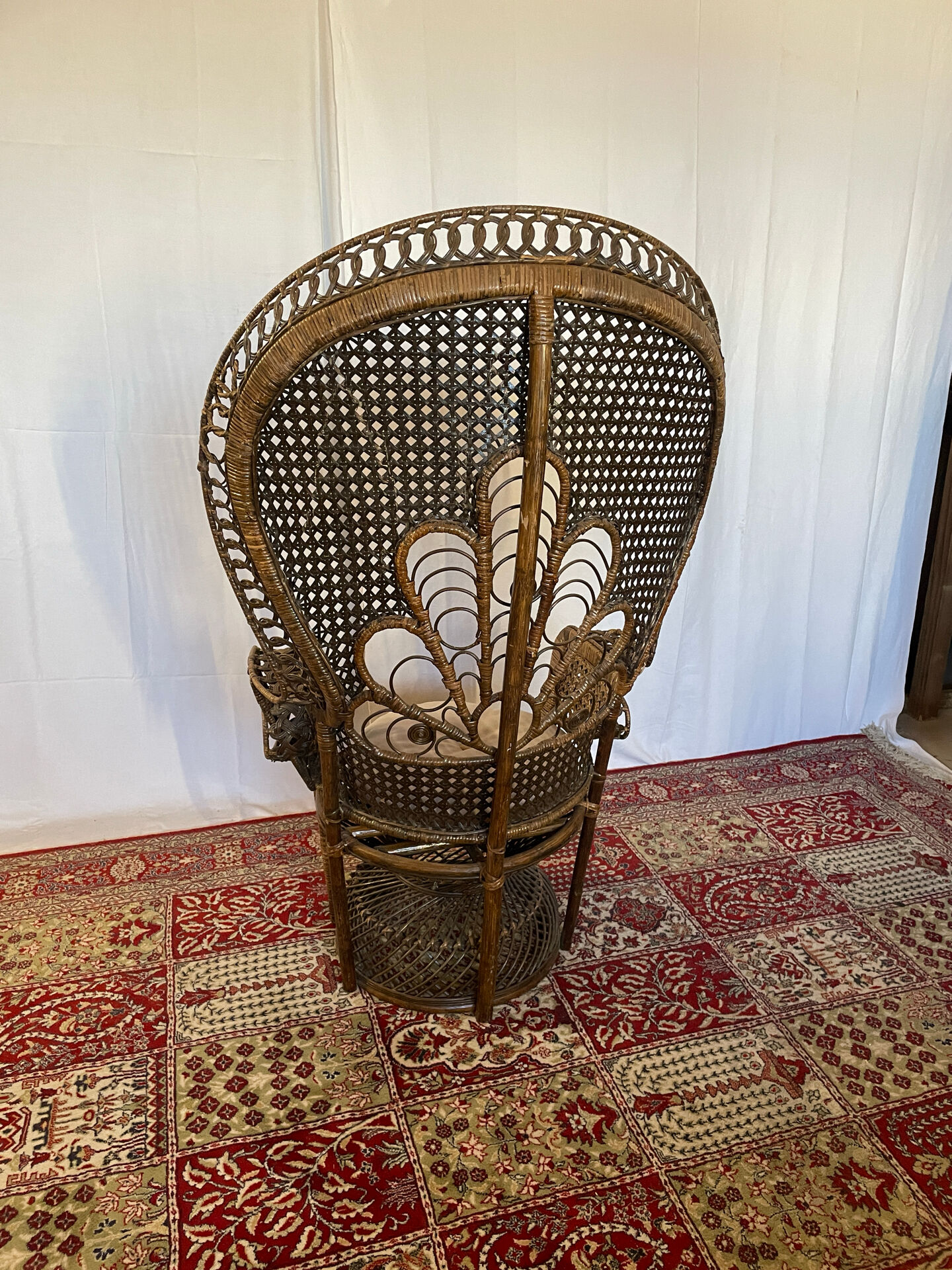 Fauteuil Emmanuelle vintage en rotin 
