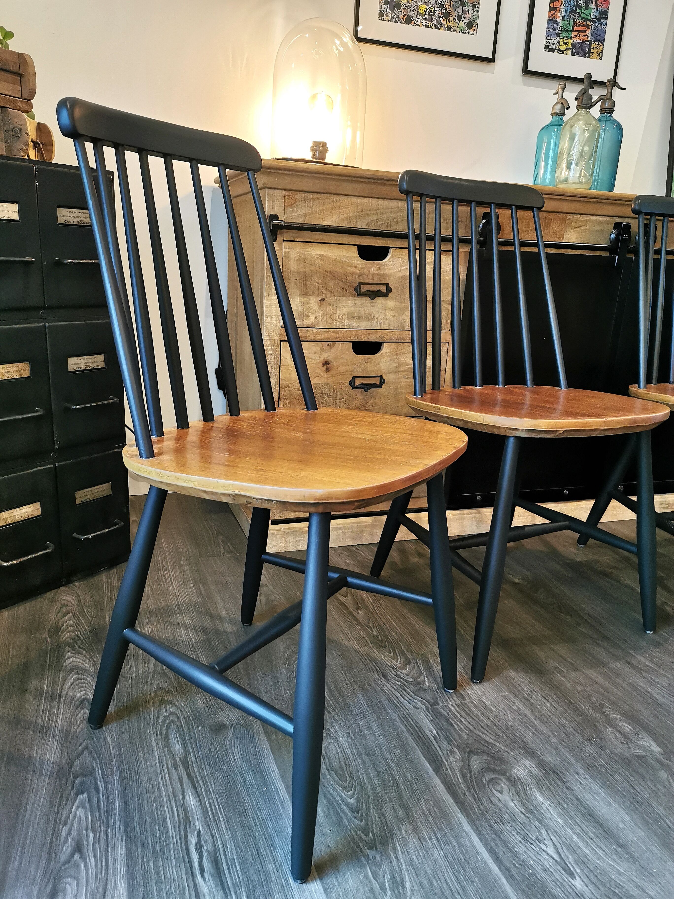 Series of 4 Scandinavian chairs