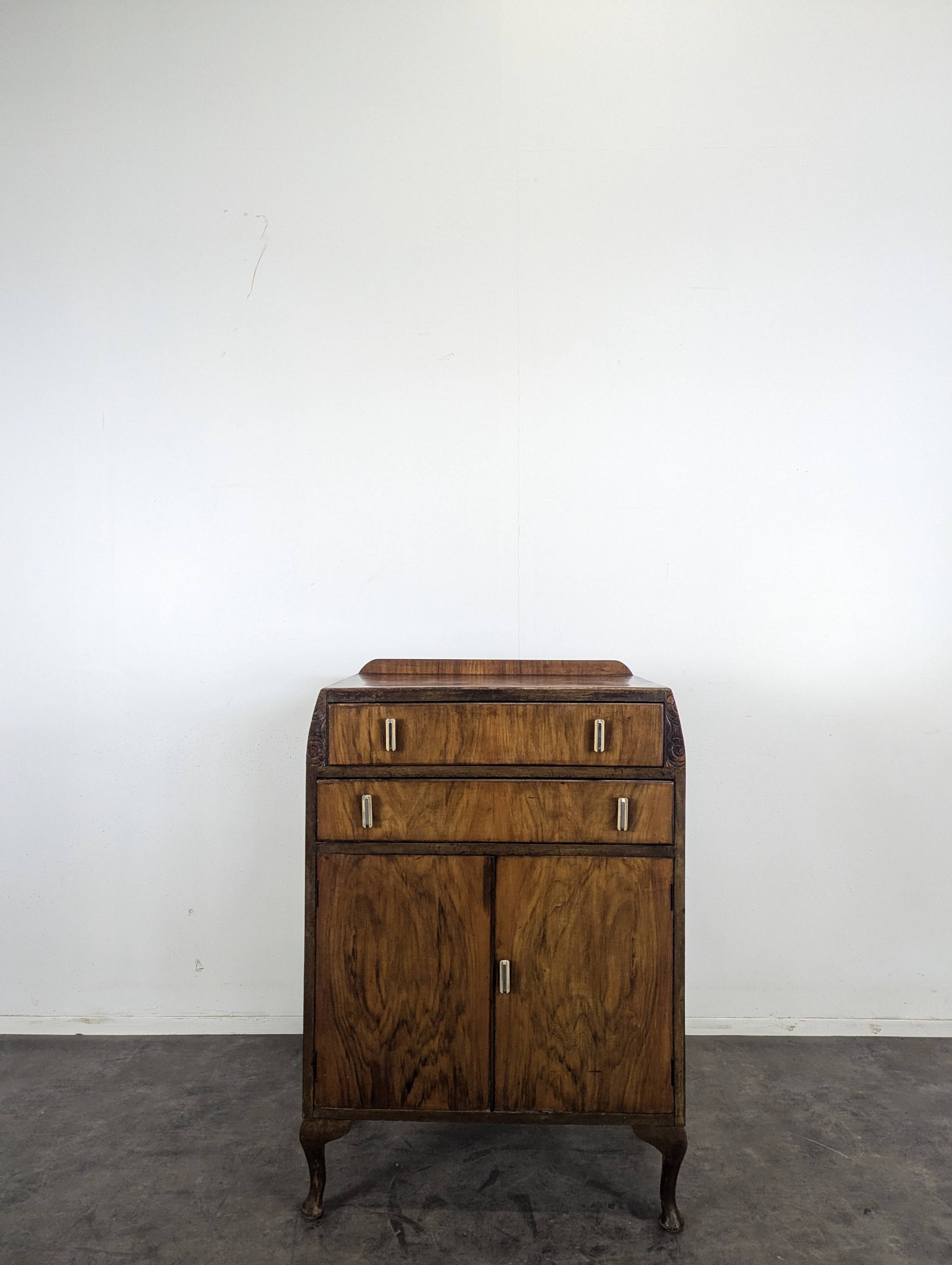 Exotic wood bar in Art Deco style