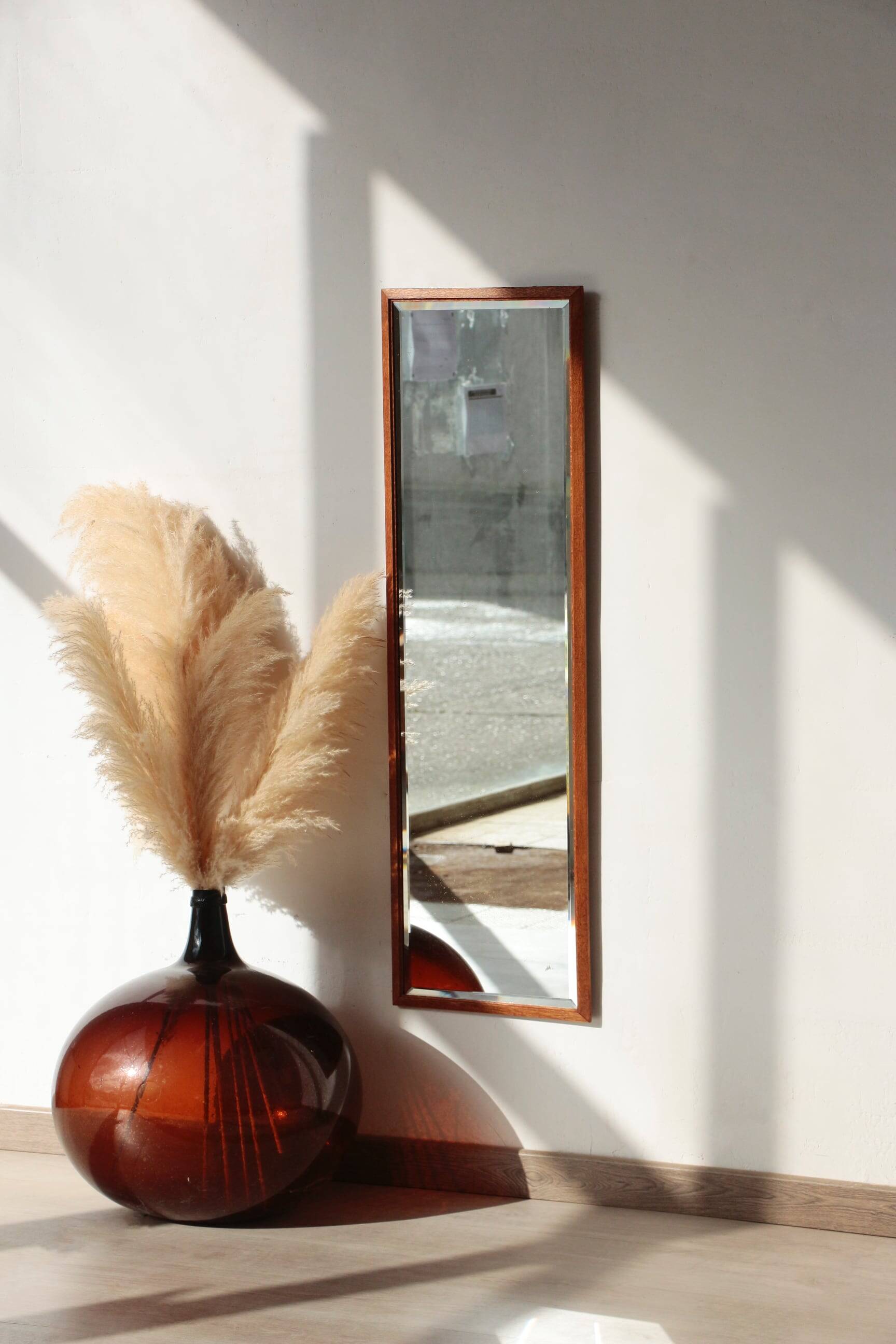 Large bevelled mirror - 02.10.25.01