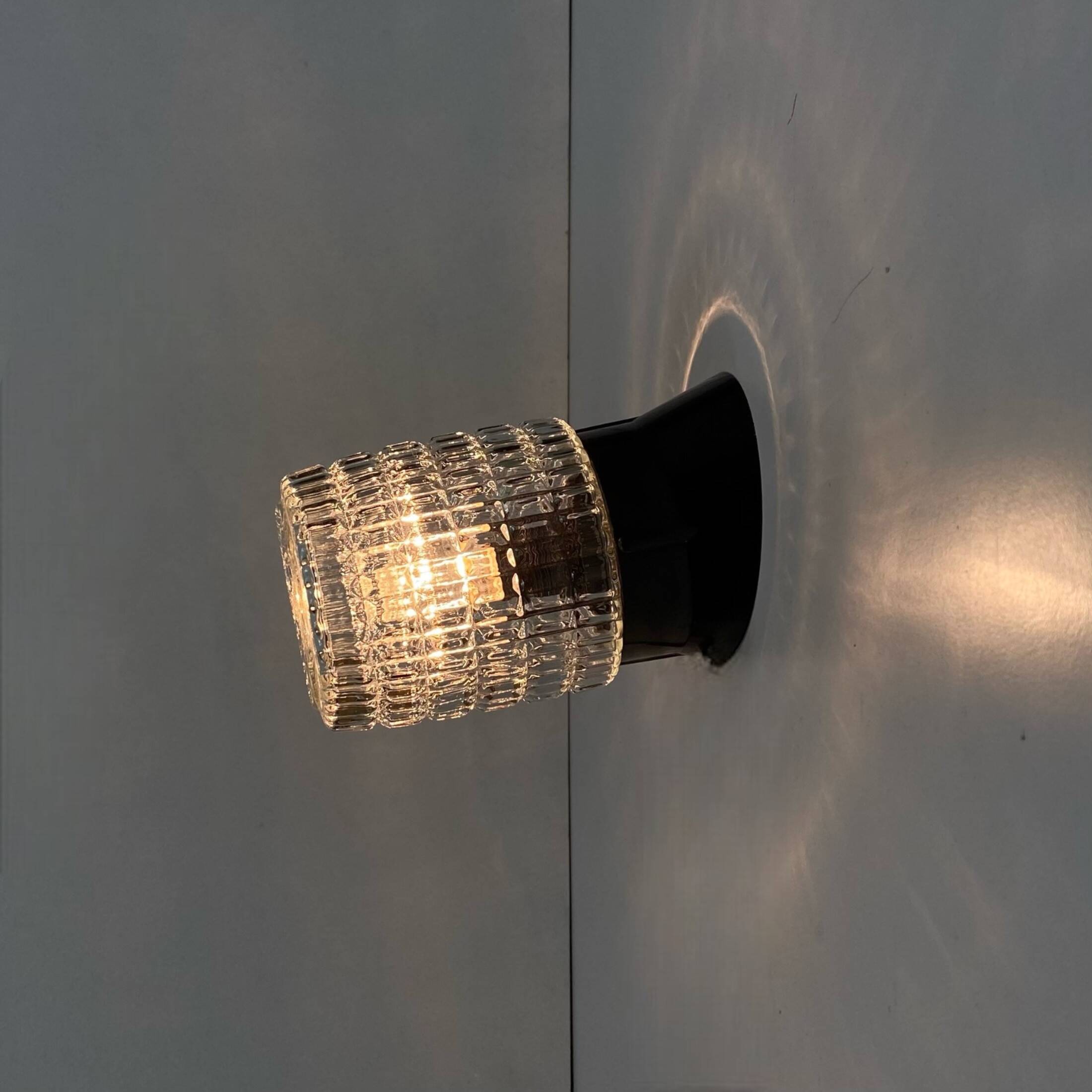 Small minimalist oblique wall light from the 70s 80s old light fixture LAMP-7139