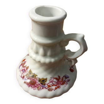 Porcelain candle holder with handle