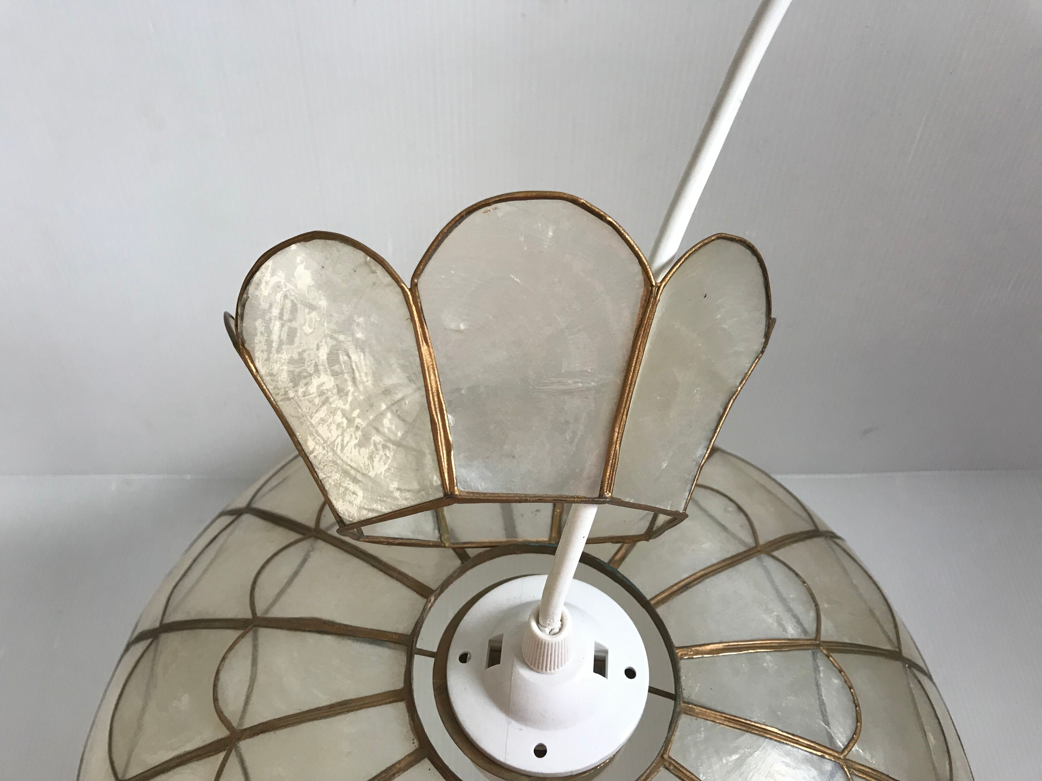 Vintage mother-of-pearl hanging lamp