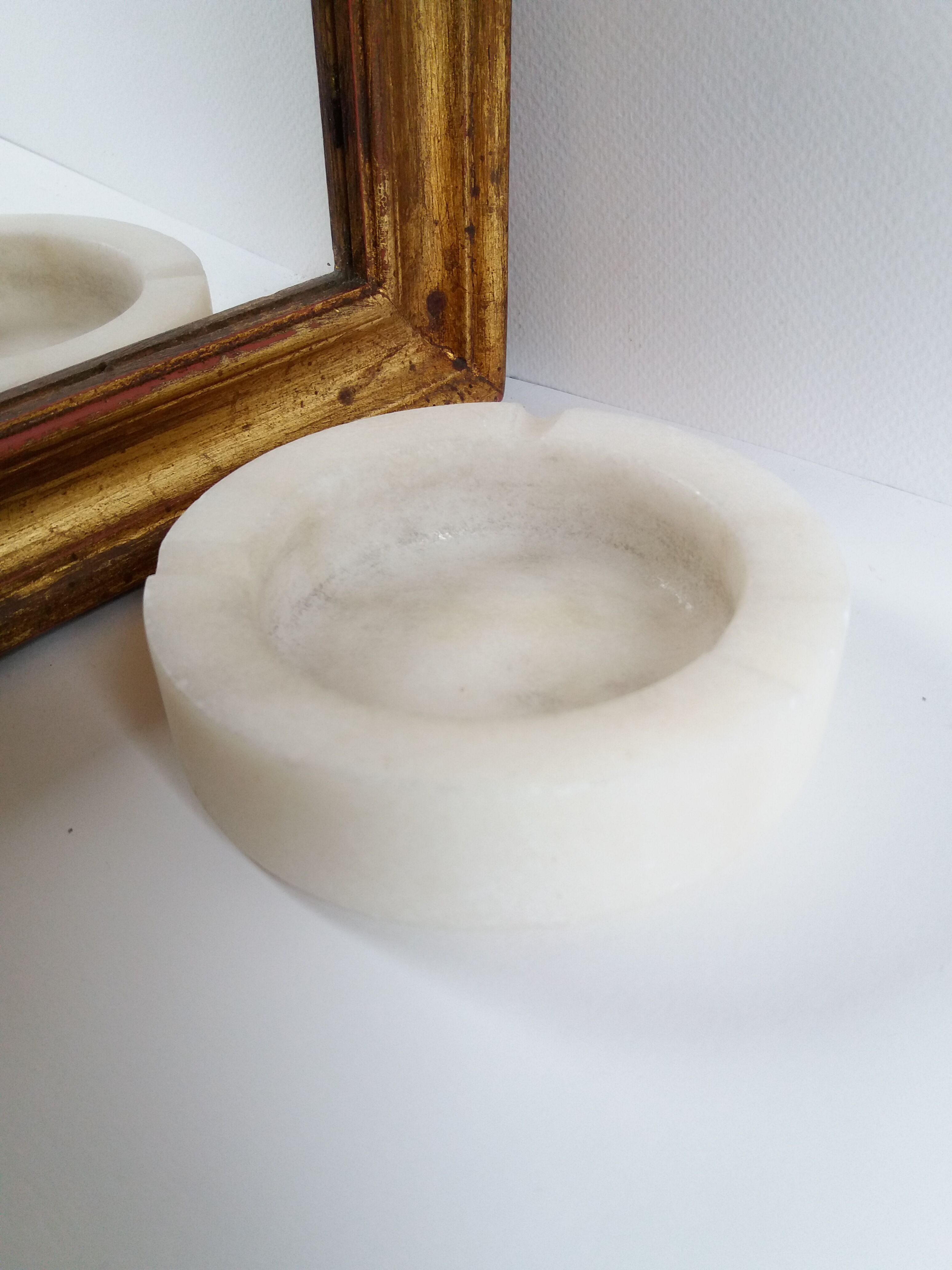 White marble ashtray