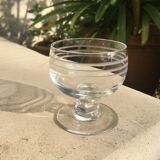 Engraved aperitif glasses with square foot
