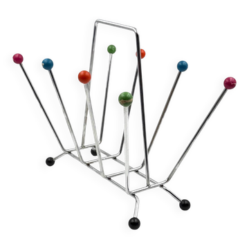 Space age magazine rack, in the manner of Charles and Ray Eames, Italy 1970