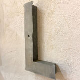 Zinc "L" sign letter