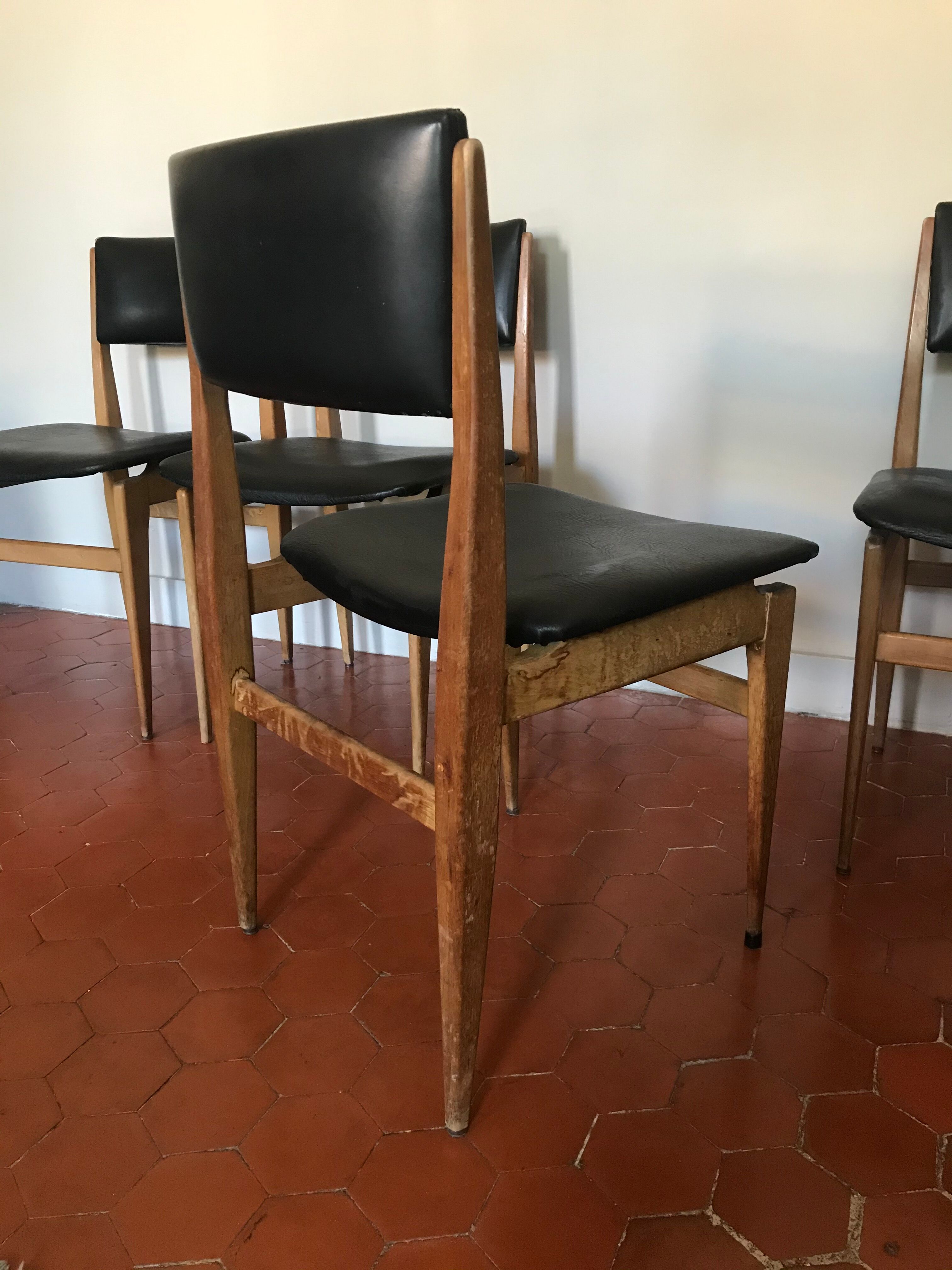 Lot of 4 Scandinavian chairs - wood and black skai