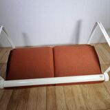Sling Hanah and Morrison, Knoll Inc.