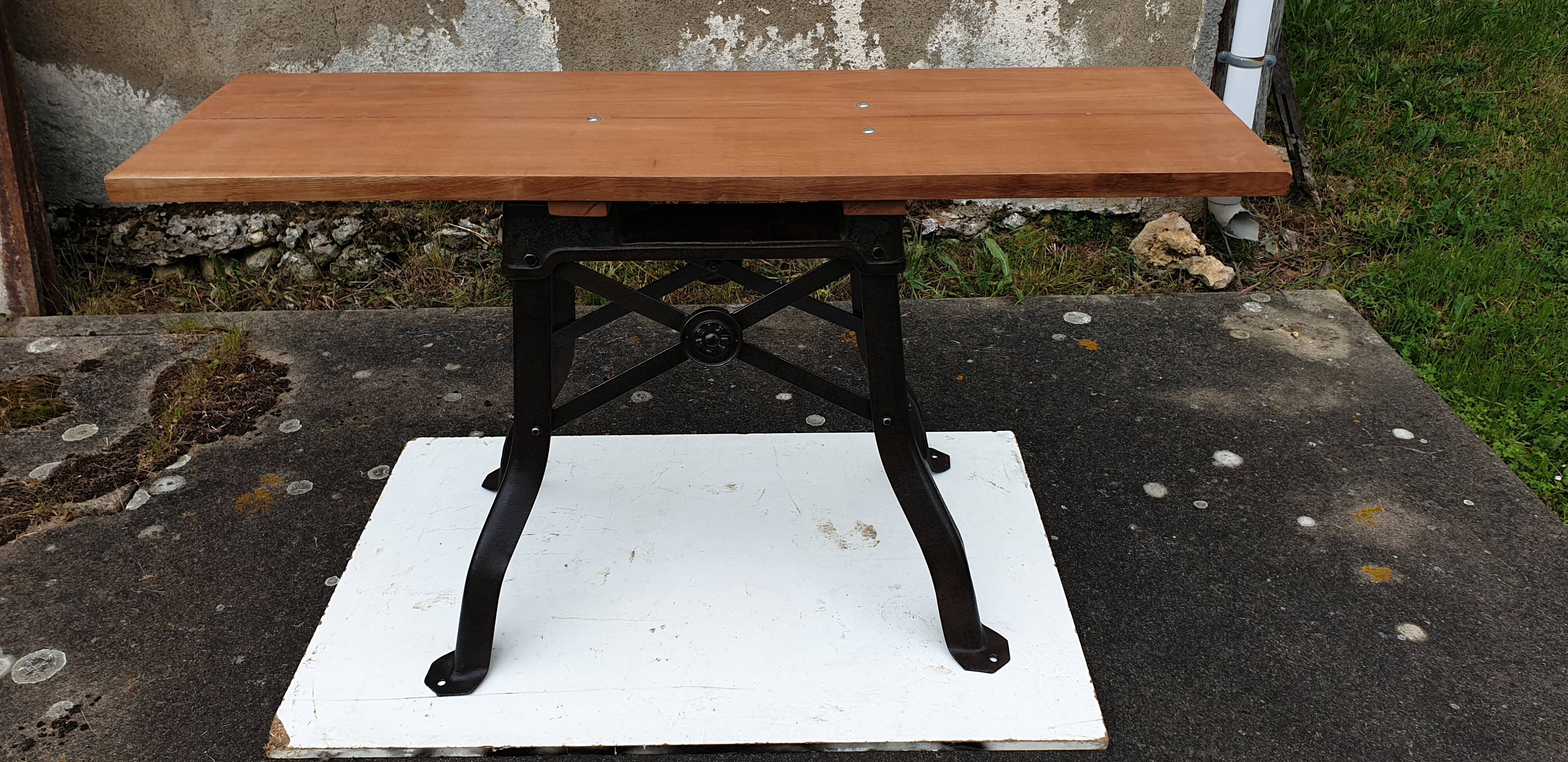 Table or console industrial machine foot 1900s