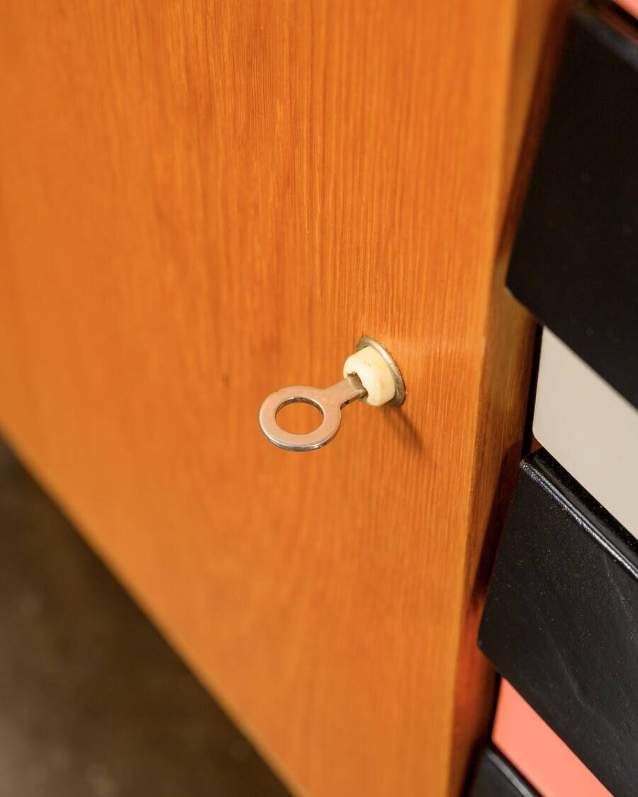 Buffet Jiri Jiroutek pink drawers