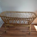 Baby vintage rattan bed