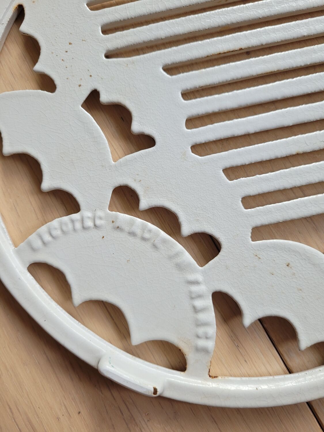 White glazed cast iron trifle