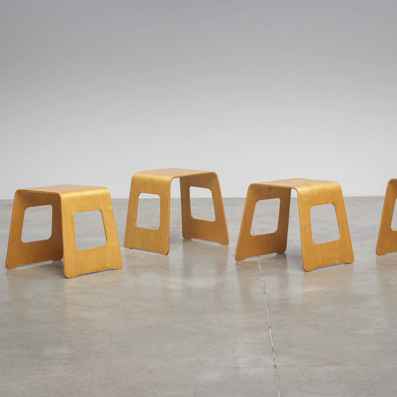 Stool "Benjamin" by Lisa Noringer