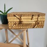 Medium suitcase made of bamboo and wicker slats