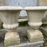 4 Médicis vases in concrete and 4 bases