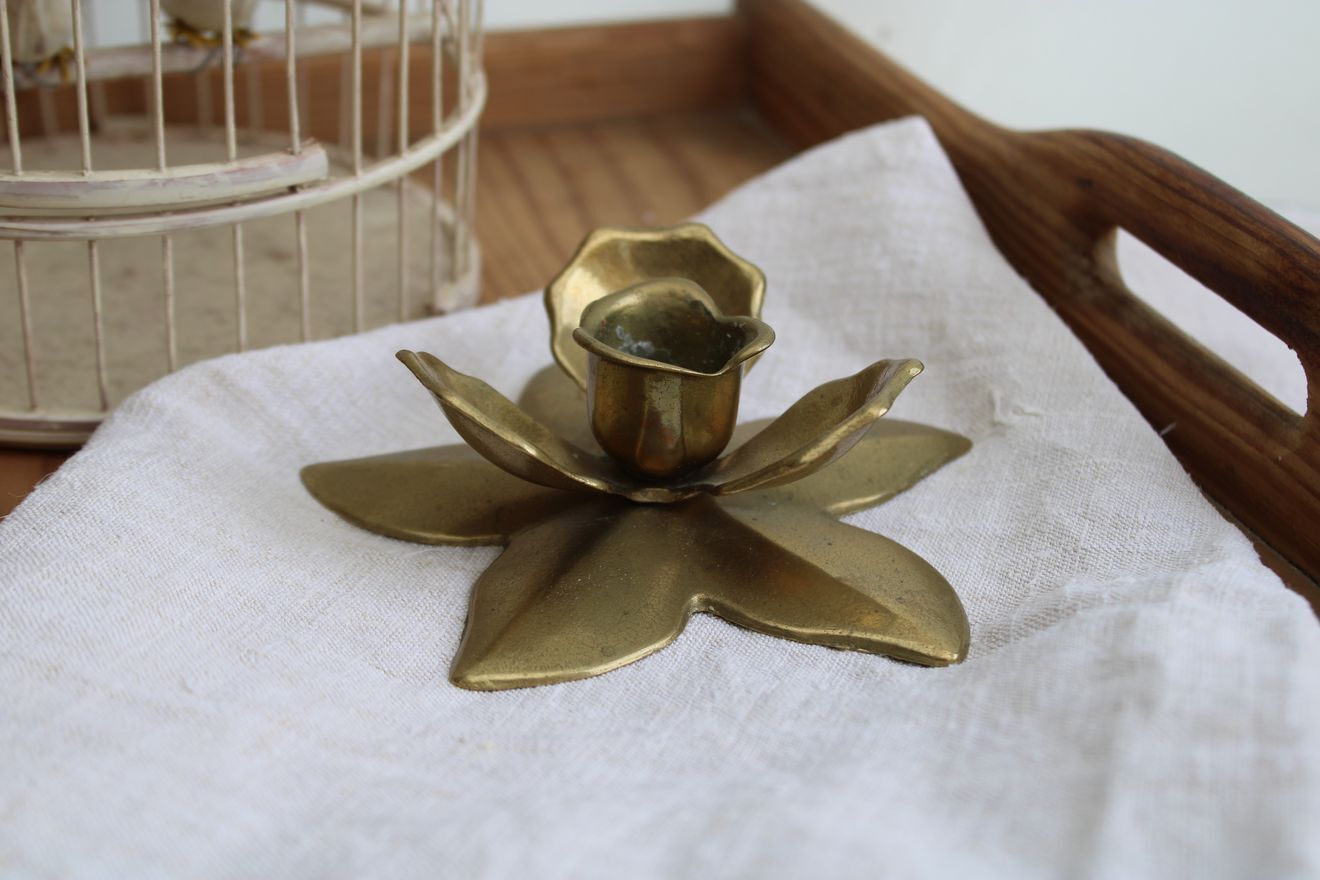 Golden candle holder