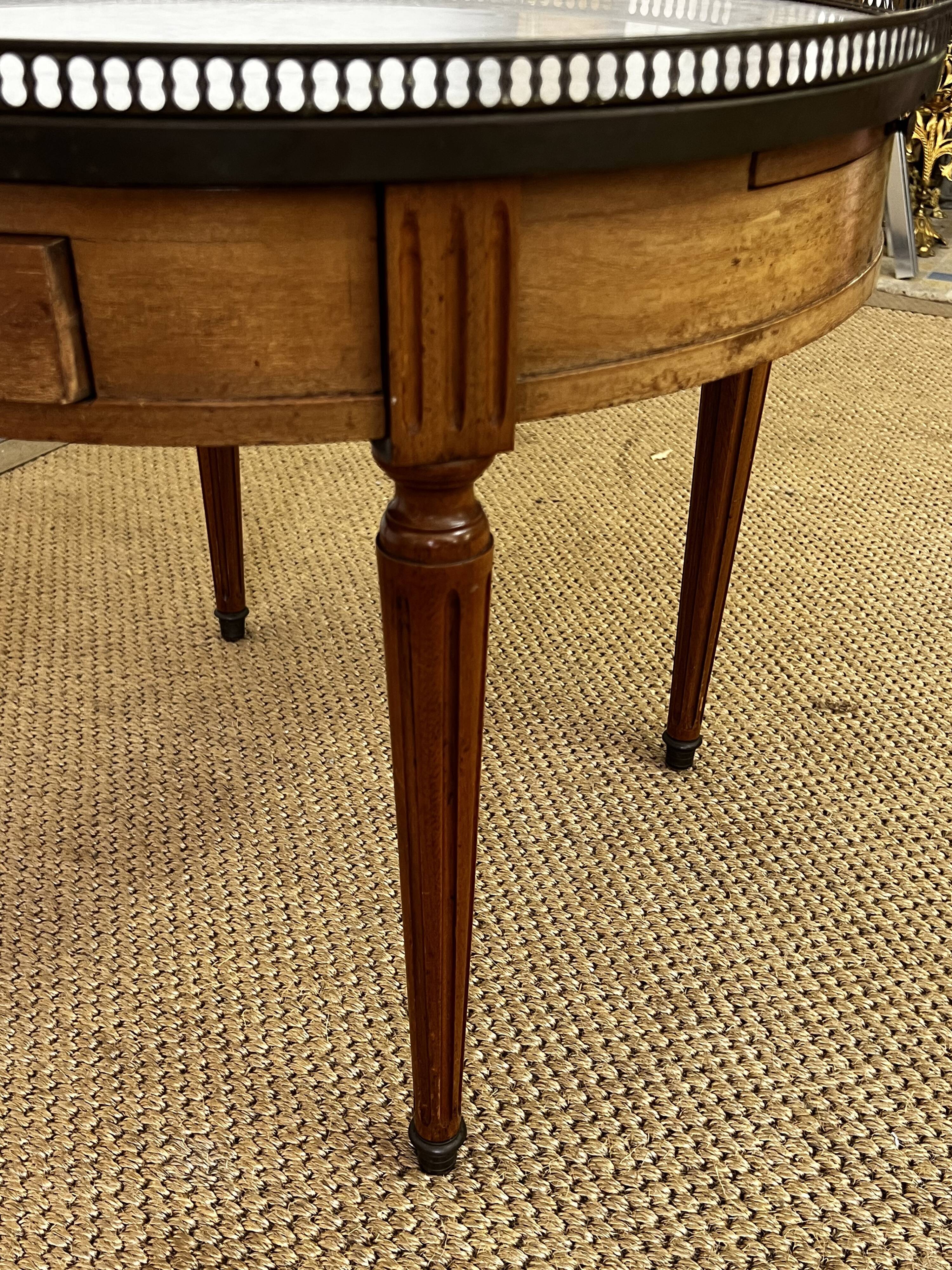 Guéridon - Table bouillotte de style Louis XVI