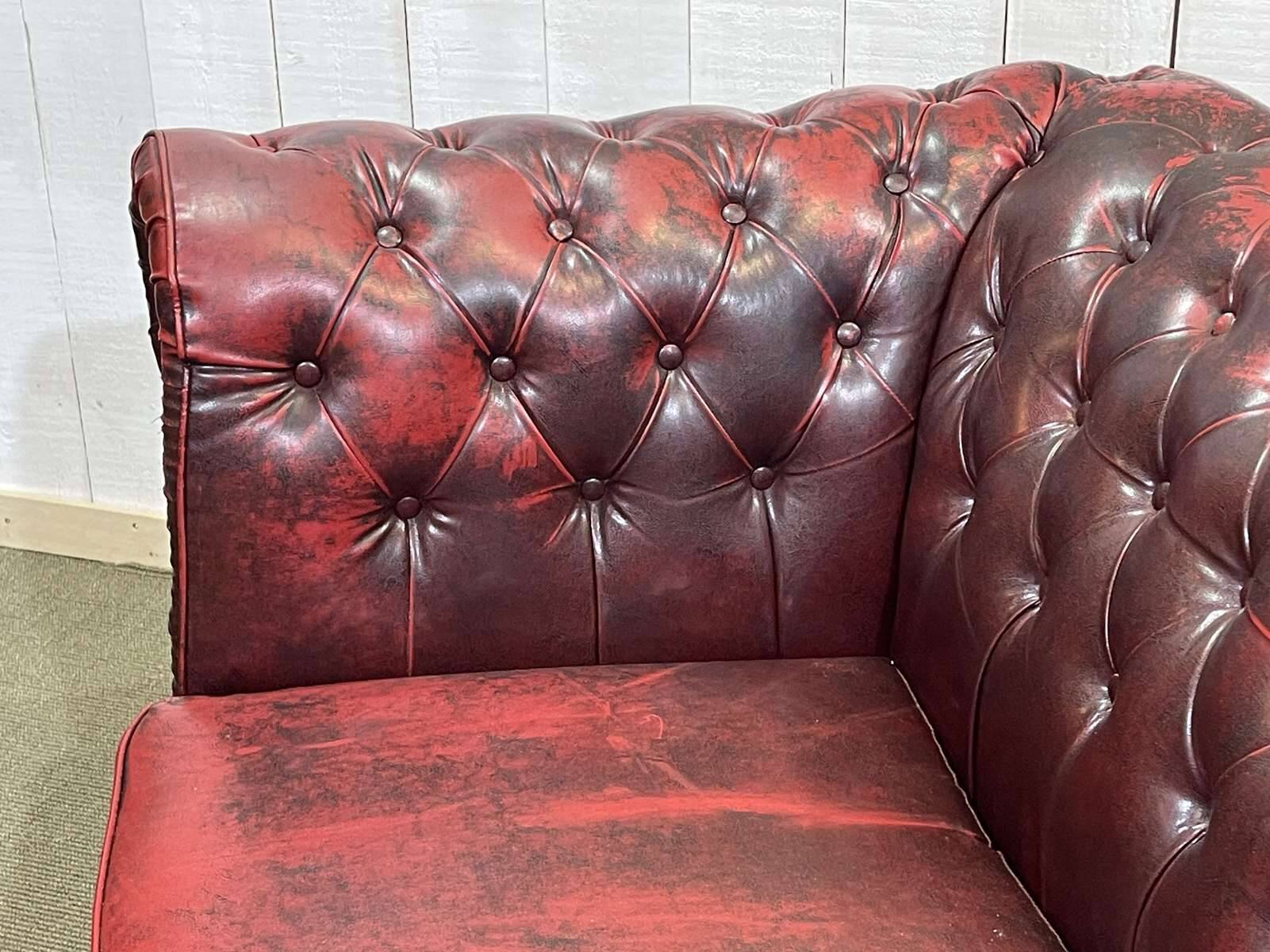 1980s Red 2-Seater Chesterfield Sofa